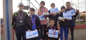 1 октября 2015года на стадионе  прошли соревнования по кроссу на  призы ООО « Снежный город»