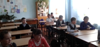 Классный час «Космос-это мы!»