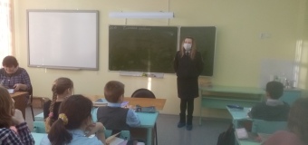 В предвери зимних каникул с учащимися школы встретилась Степанова Маргарита Сергеевна и рассказала об основах законопослушного поведения в период новогодних каникул